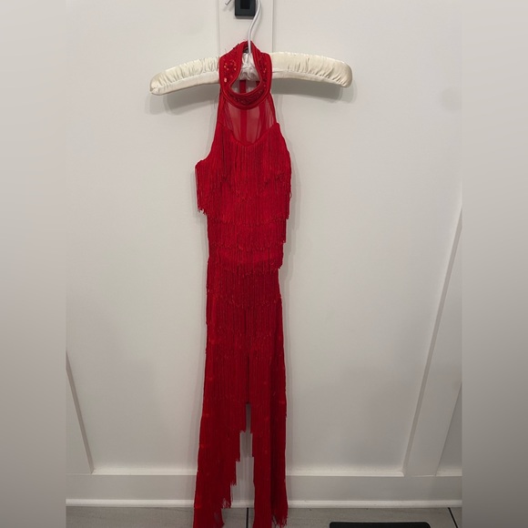Red fringe costume, great for jazz, picture doesn’t do it justice, fun costume - Picture 2 of 3